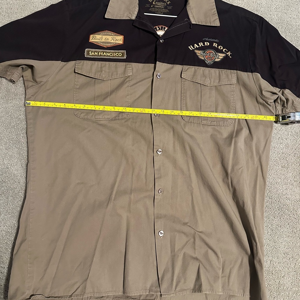 Vintage Hard Rock Cafe Men's XXL Shirt - Black and Brown